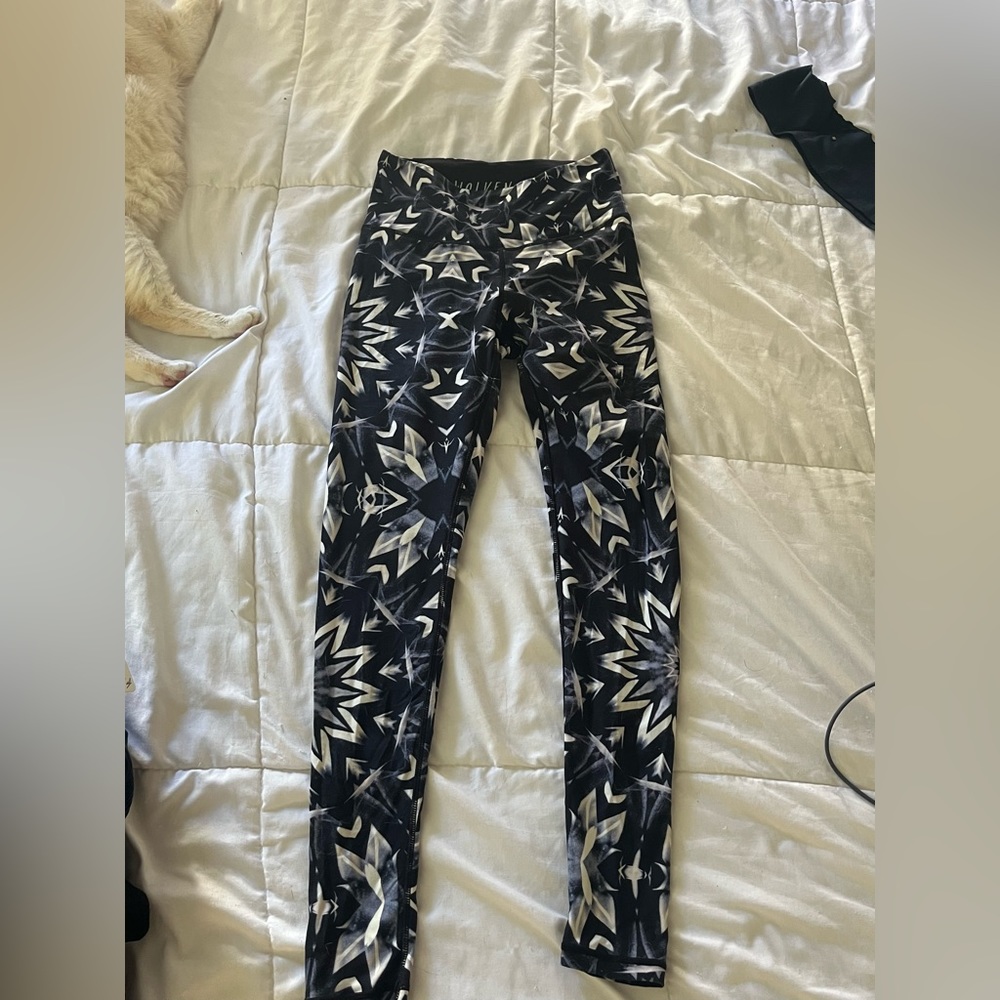 WolvenThreads Leggings